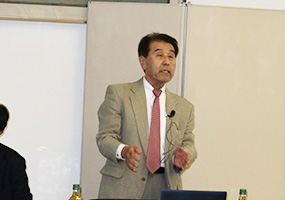 村上室長